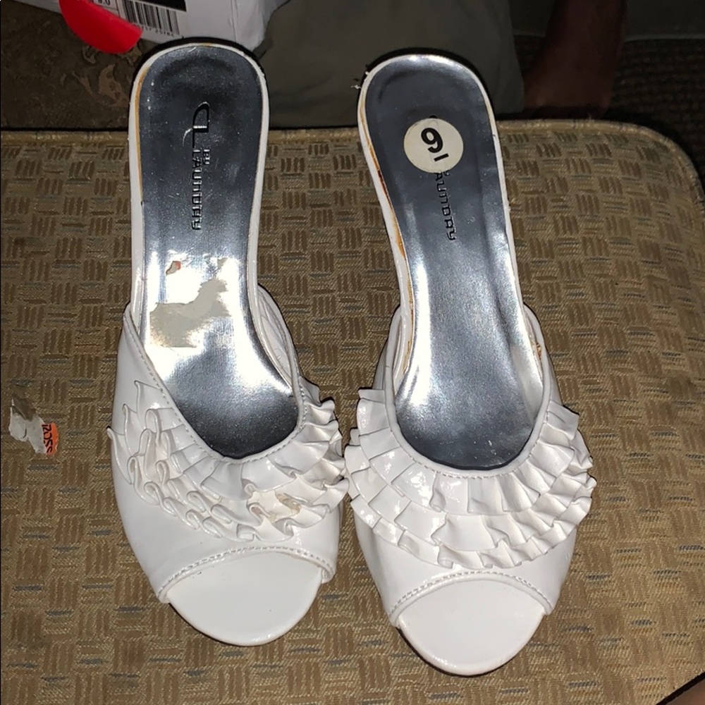 White peep toe heels